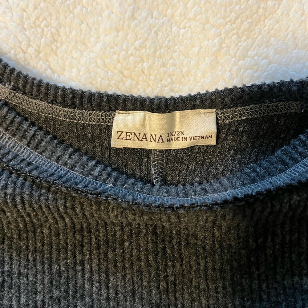 Zenana Outfitters Charcoal Crewneck Sweater - Picture 2 of 2